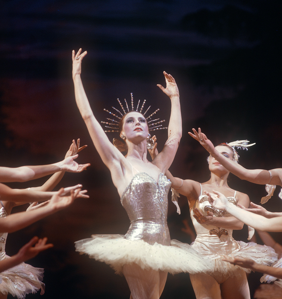 Самая известная балерина и муза Пьера Кардена: Майя Плисецкая в 10 фотографиях (фото 9)