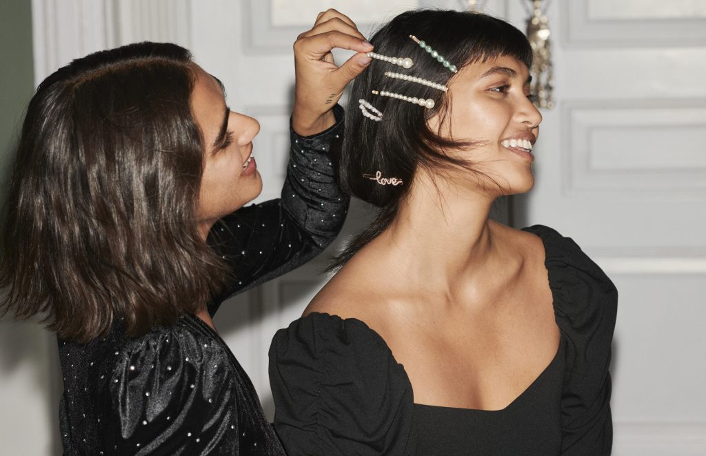 Смокинги и платья в блестках: H&M выпустил праздничную коллекцию (фото 9)