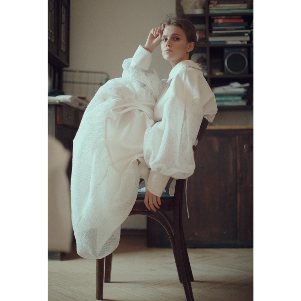 Юлия Снигирь, Ксения Раппопорт и другие актрисы примерили одно и то же платье в поддержу фонда «Дом с маяком» (фото 9)