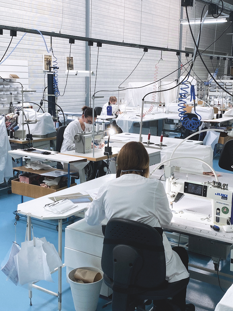 Dior запустил производство медицинских масок (фото 2)