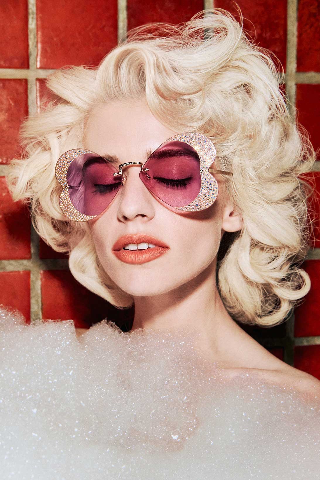 Gucci выпустил коллекцию солнцезащитных очков, вдохновленную голливудским гламуром (фото 3)