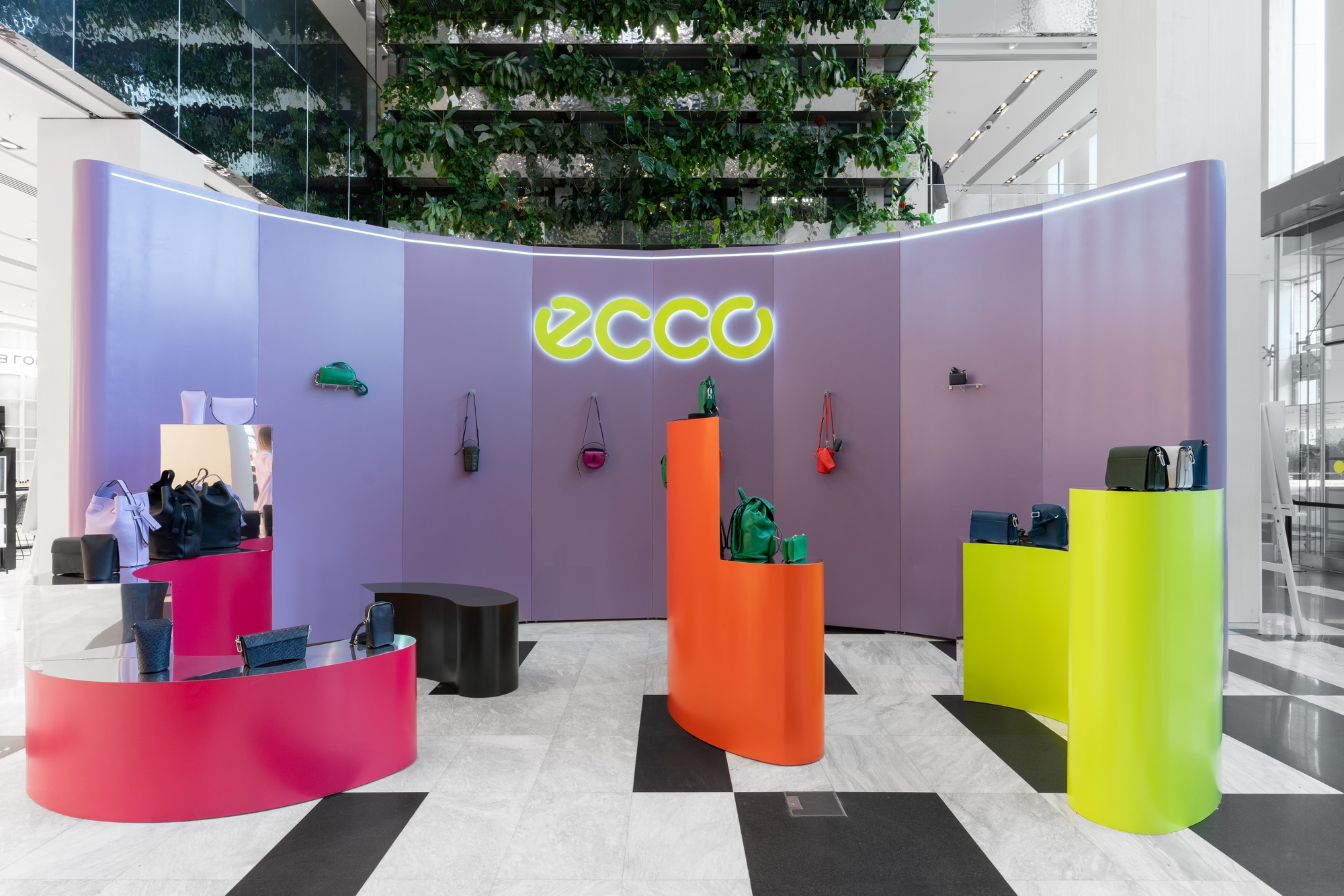 Ecco открыл поп-ап в универмаге «Цветной» (фото 1)