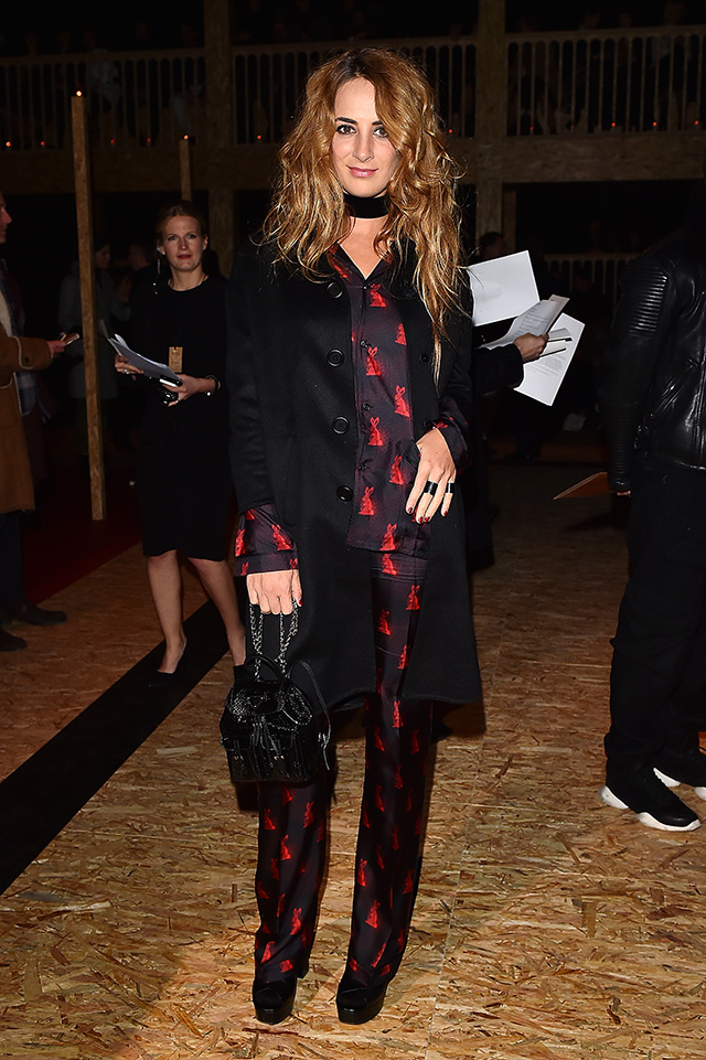 Алексия Нидзельски Гости показа Prada в Милане (фото 4)