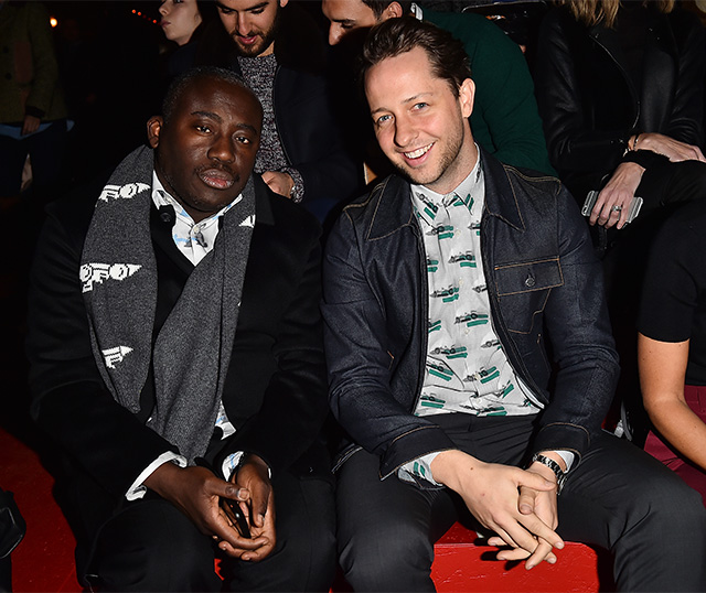 Эдвард Эннинфул и Дерек Бласберг Гости показа Prada в Милане (фото 7)