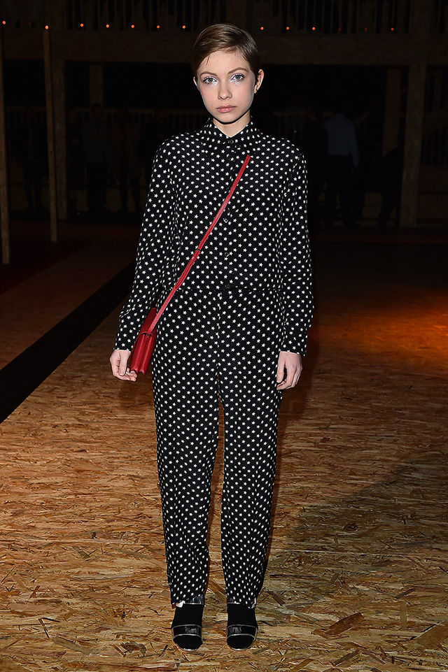 Тави Гевинсон Гости показа Prada в Милане (фото 8)