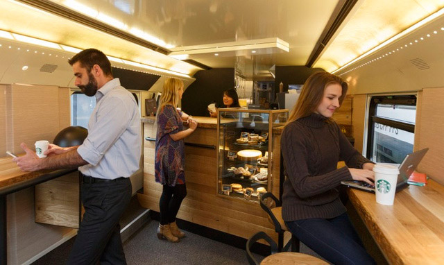 Starbucks открывает кафе в поезде (фото 1)
