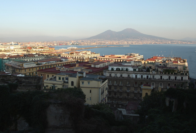 Неаполь как он есть: почему надо обязательно побывать в этом городе (фото 1)