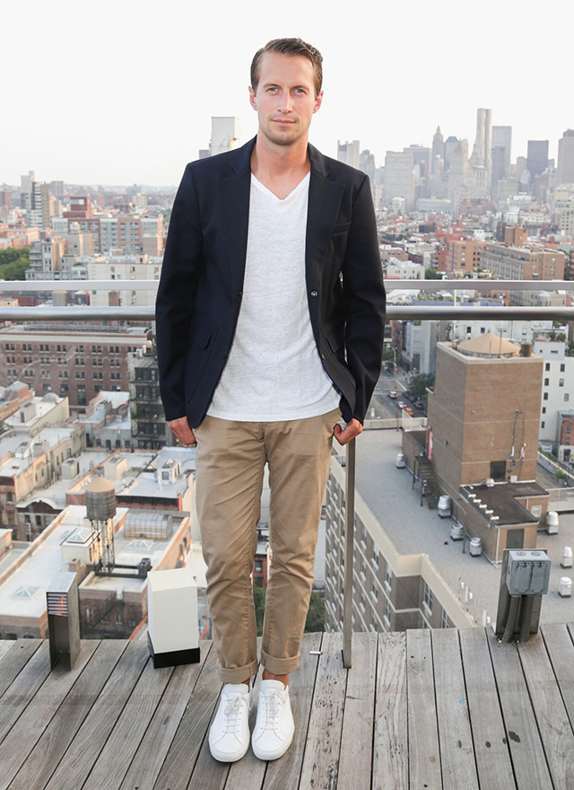 Брендан Фоллис Музыкальная вечеринка Emporio Armani в Нью-Йорке (фото 2)