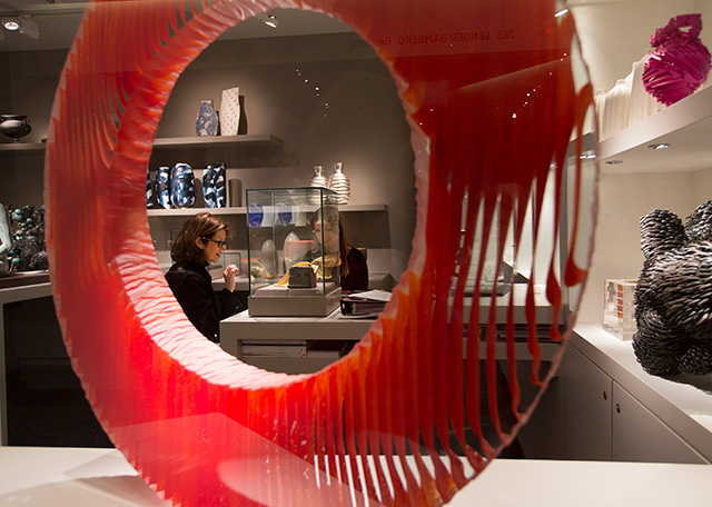 Ван Гог и Сислей на ярмарке искусства TEFAF в Маастрихте (фото 5)