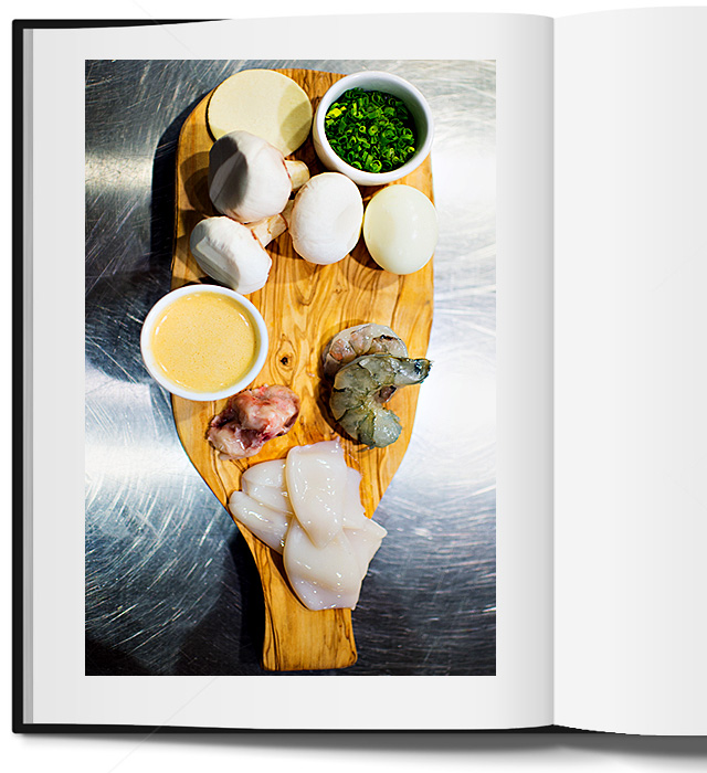 Блюдо недели: фаршированные кальмары с луковым пирогом от Анатолия Казакова (фото 1)