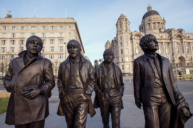 В Ливерпуле установили новый памятник The Beatles (фото 1)