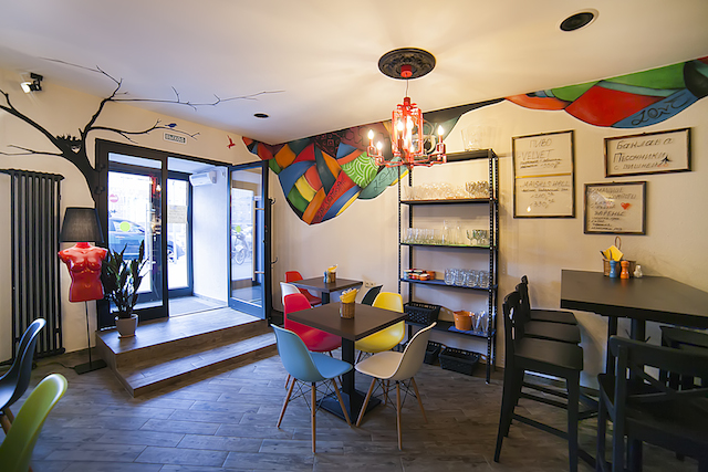 Ближний Восток стал еще ближе: второе кафе Laffa Laffa на Неглинной (фото 3)