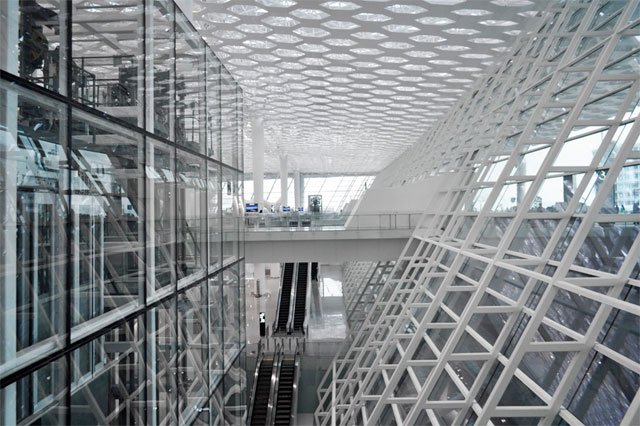 Архитекторы Studio Fuksas возвели аэропорт в Шэньчжене (фото 10)