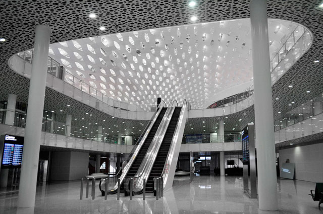 Архитекторы Studio Fuksas возвели аэропорт в Шэньчжене (фото 11)