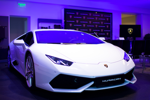 Презентация новой модели Lamborghini в Москве (фото 6)