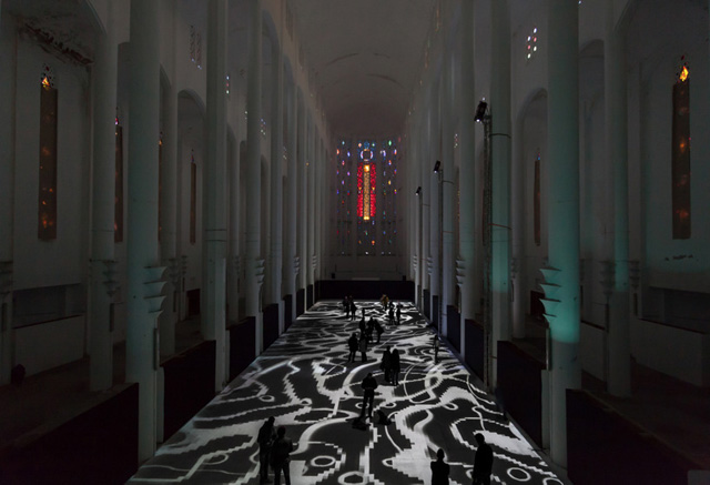 "Магические ковры" Мигеля Шевалье в марокканской церкви (фото 4)