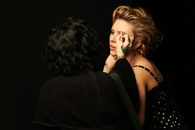 Скарлетт Йоханссон в рекламной кампании теней Dolce & Gabbana (фото 2)