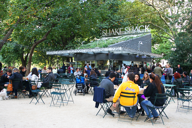 В Москве открылся первый ресторан Shake Shack (фото 3)