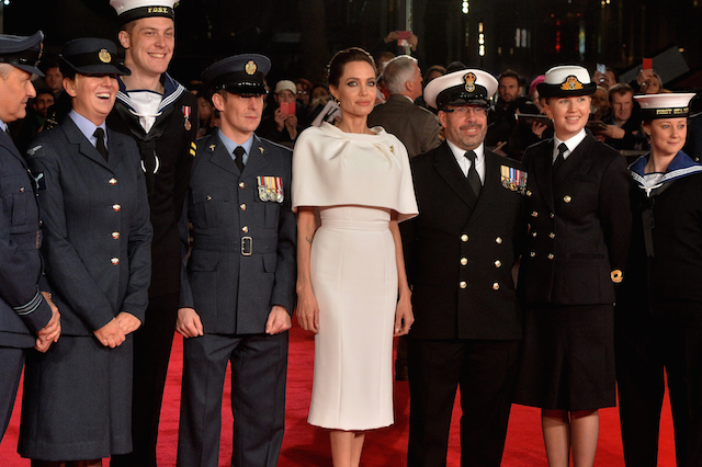 Анджелина Джоли на премьере фильма "Несломленный" в Лондоне (фото 4)