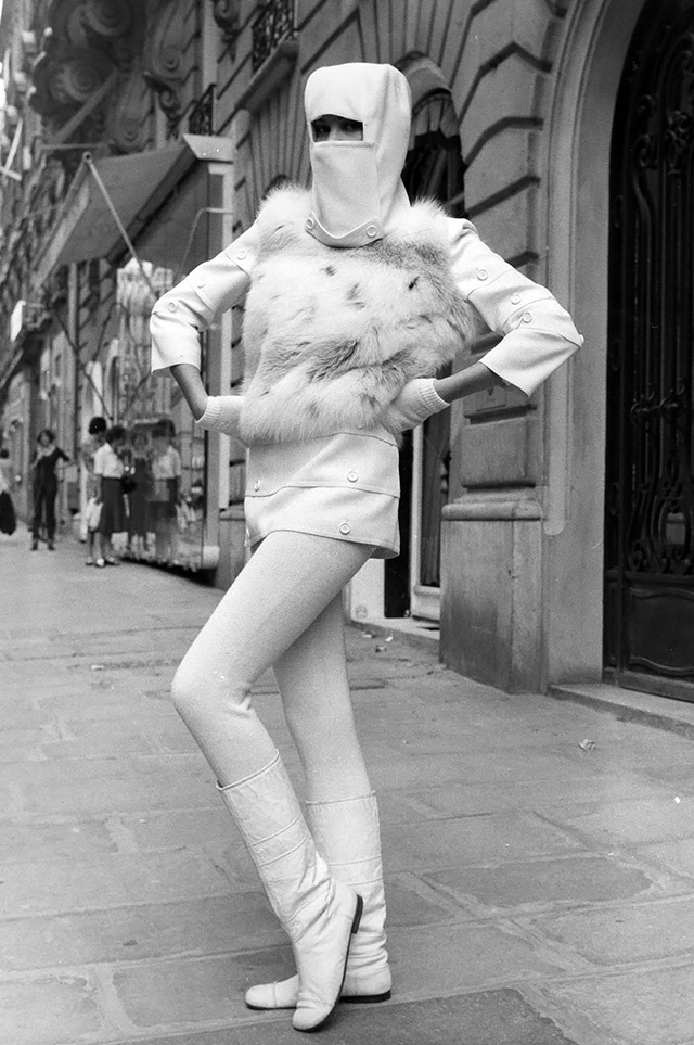 André Courrèges, 1977 Памяти Андре Куррежа, или Назад в будущее (фото 8)