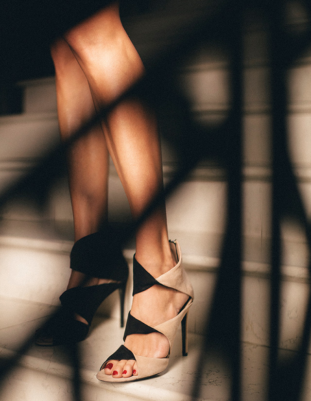 Весь мир у ваших ног: модные девушки и их любимые туфли Louis Vuitton (фото 8)