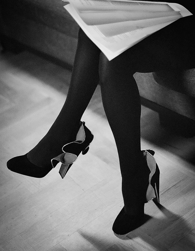Весь мир у ваших ног: модные девушки и их любимые туфли Louis Vuitton (фото 7)