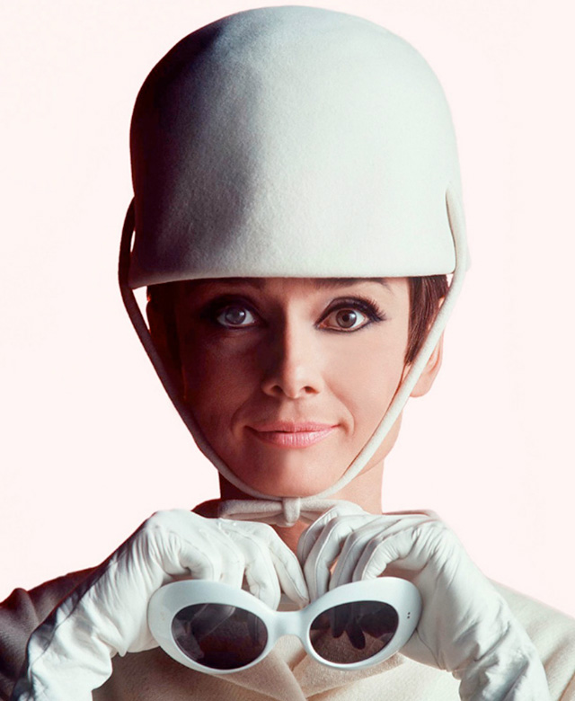 Одри Хепберн в André Courrèges, 1965 Памяти Андре Куррежа, или Назад в будущее (фото 1)