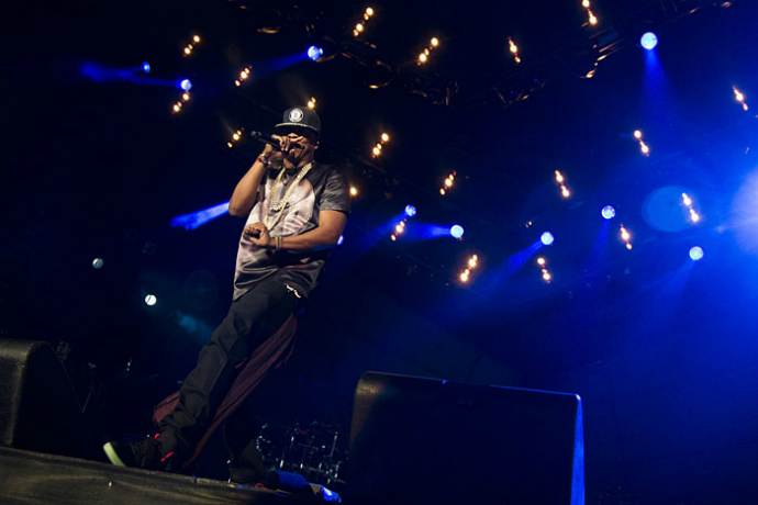 Jay-Z во время выступления на Made In America Festival, 2012