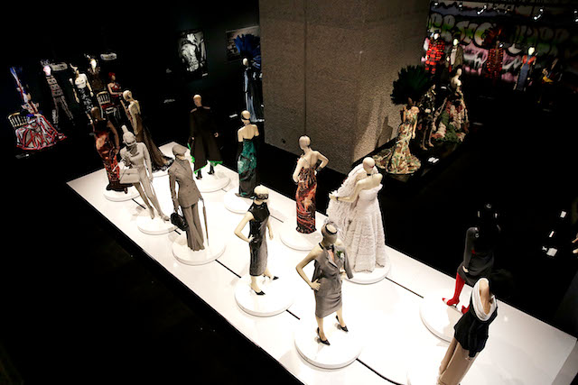 Превью выставки Жан-Поля Готье в лондонском Центре искусств Барбикан (фото 1)
