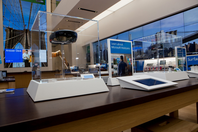 По соседству с Apple: Microsoft открыл флагманский магазин на Пятой авеню (фото 1)