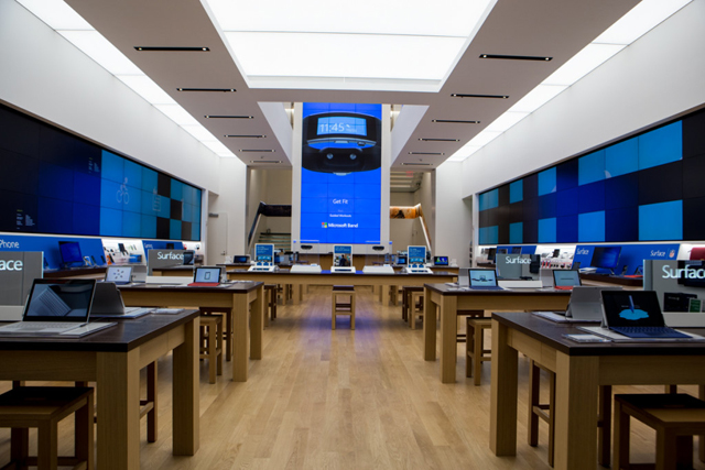 По соседству с Apple: Microsoft открыл флагманский магазин на Пятой авеню (фото 3)
