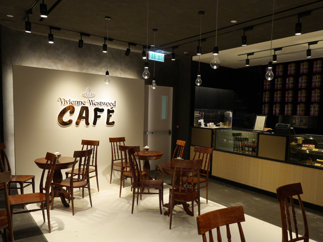 Безумное чаепитие: Вивьен Вествуд открыла кафе в Гонконге (фото 1)