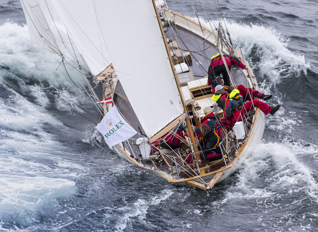 Регата Rolex Fastnet Race: яхты, английские традиции и воля к победе (фото 3)