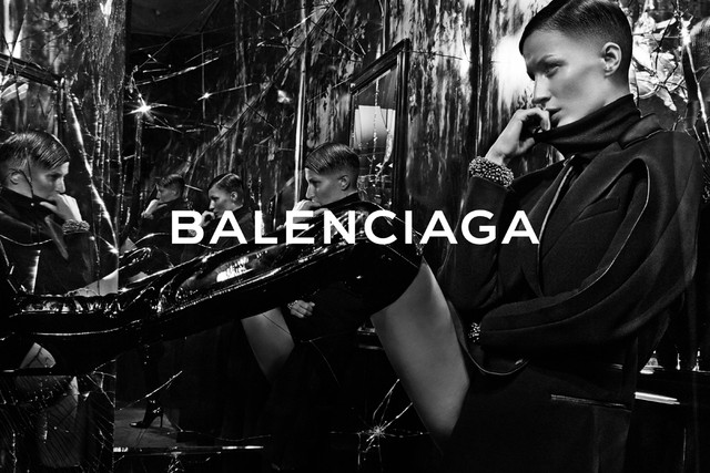 Жизель Бундхен раскрыла секрет стрижки "под мальчика" для Balenciaga (фото 4)