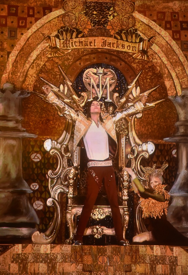 Голограмма Майкла Джексона выступила на Billboard Music Awards (фото 1)