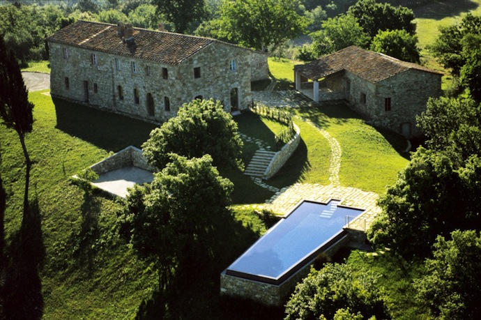 Старинный замок в садах Тосканы (фото 2)