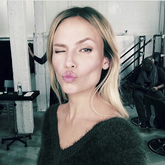 Kisses To All Of You Backstage Of @HM
