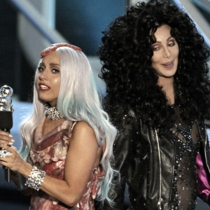 Cher исполнит песню на слова Lady Gaga