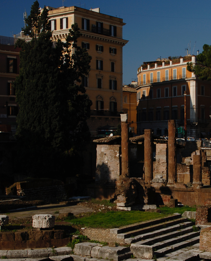 Bulgari вложит 500 000 евро в реставрацию римской площади Торре-Арджентина