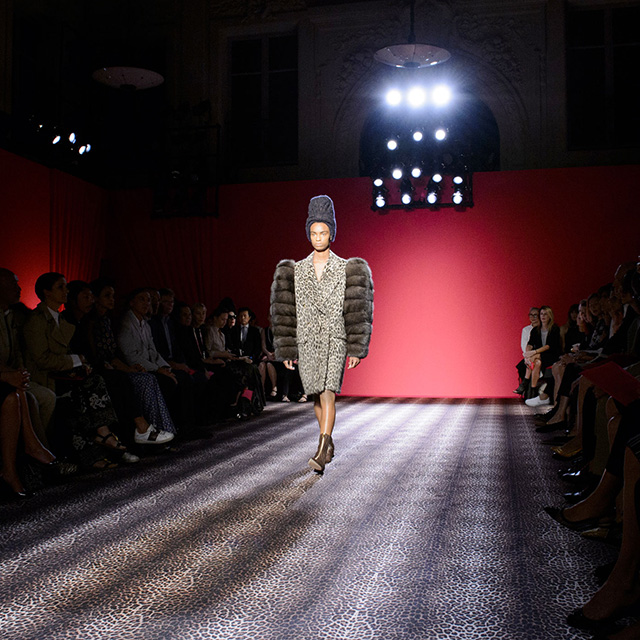 Неделя высокой моды в Париже: Schiaparelli, осень-зима 2014