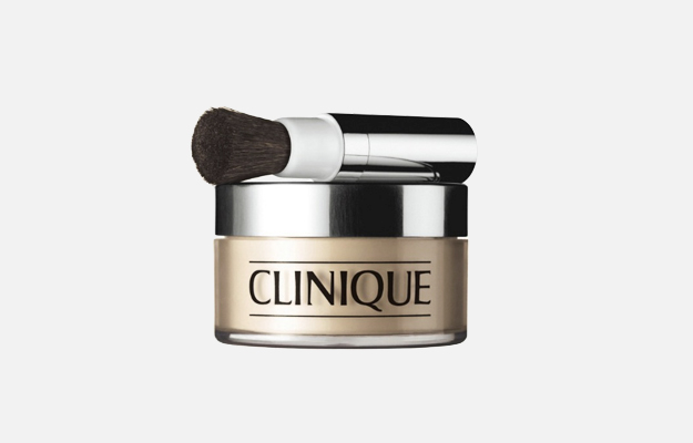 Blended Face Powder & Brush от Clinique, 3 300 руб.