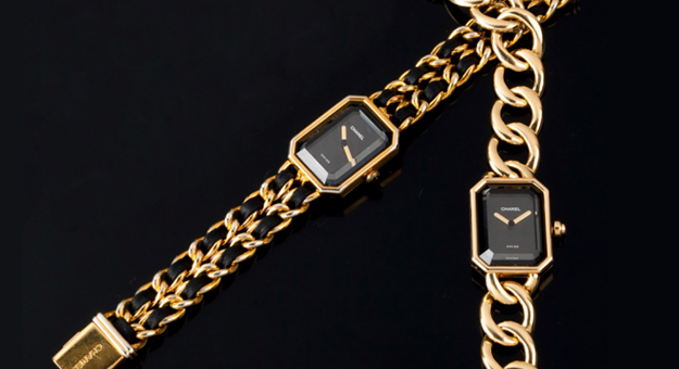 500 винтажных украшений Chanel выставлены на торги