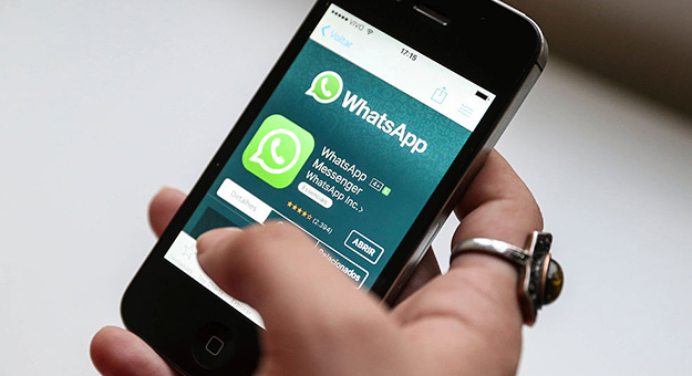 В WhatsApp теперь можно отправлять сообщения и звонить с помощью Siri