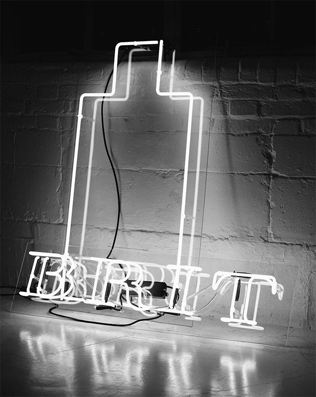 Режиссерский дебют Бруклина Бекхэма для Burberry (фото 2)