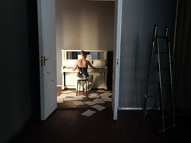 Екатерина Щеглова в кадре Анны Меликян для лукбука Apartment 26 (фото 10)