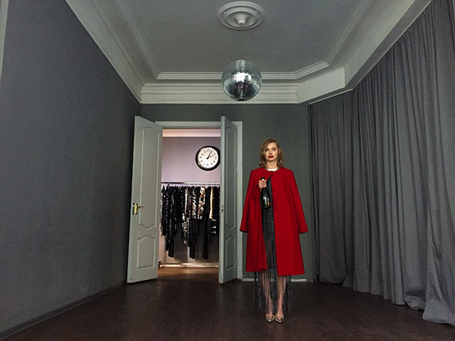 Екатерина Щеглова в кадре Анны Меликян для лукбука Apartment 26 (фото 7)
