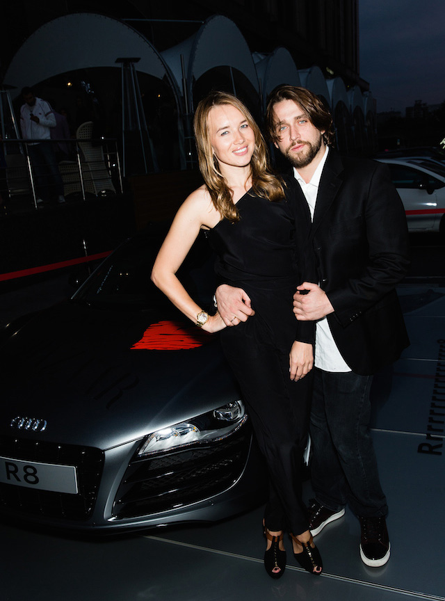 Автопортреты, selfie и воспоминания о неделе моды на вечеринке в Москве (фото 11)