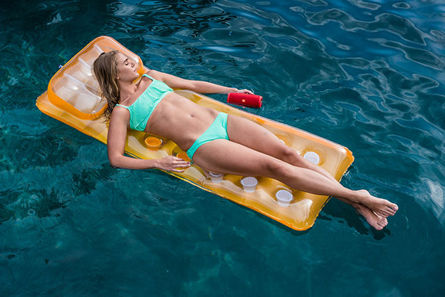 Объект желания: портативная акустическая JBL Charge 3 (фото 4)