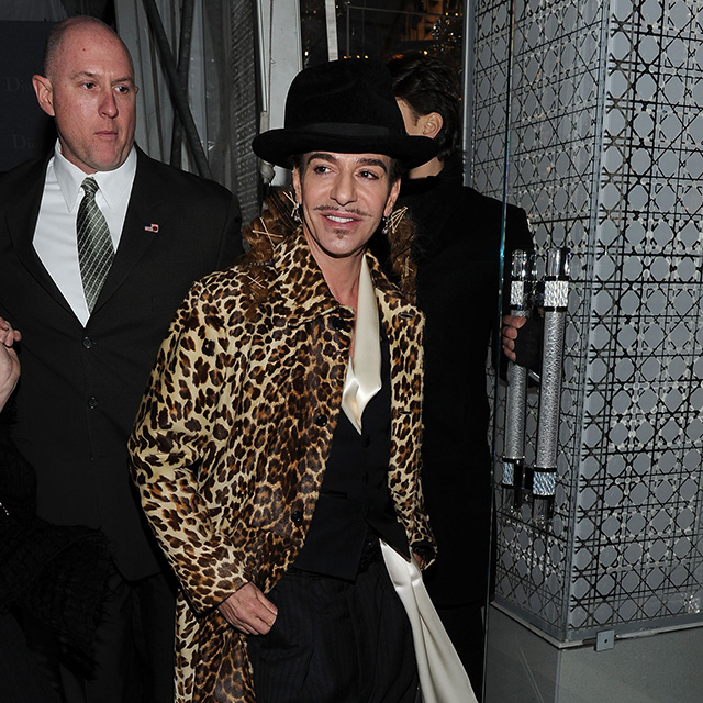 Джон Гальяно Итоги 2013: Главные модные скандалы года (фото 7)