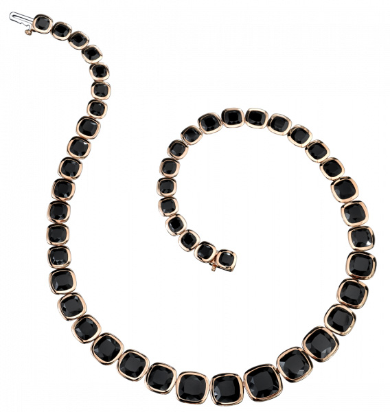 Анджелина Джоли создала коллекцию украшений (фото 3)